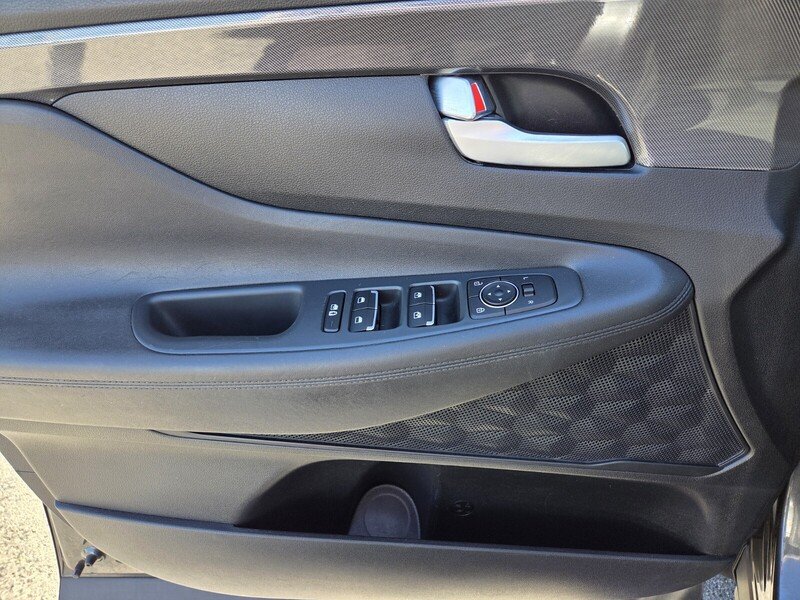Used 2022 Gray Hyundai SEL image 23