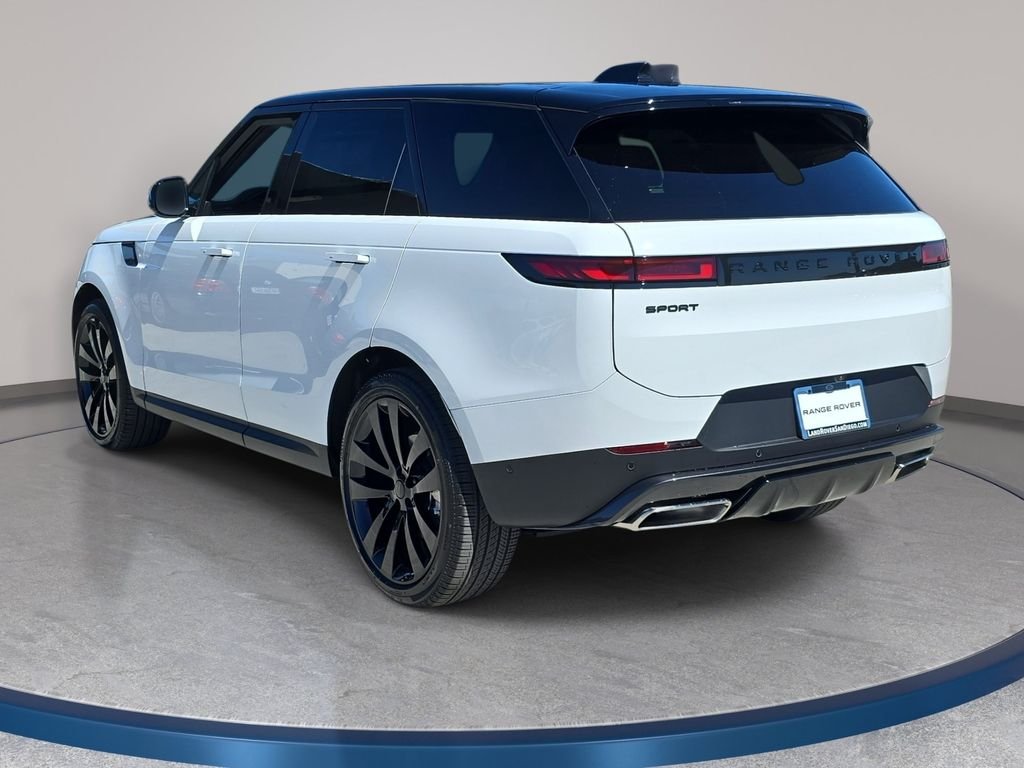 New 2026 Fuji White Land Rover SE image 7