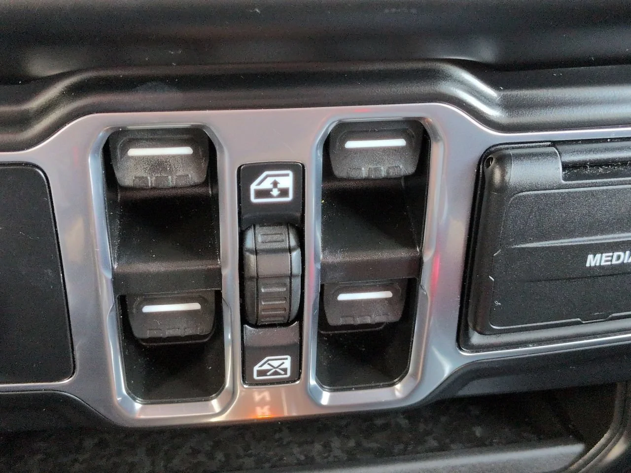 Used 2023 Blue Pearl Jeep Willys image 21