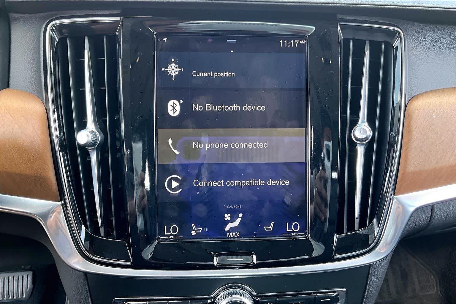 Used 2017 Osmium Grey Metallic Volvo Inscription image 32