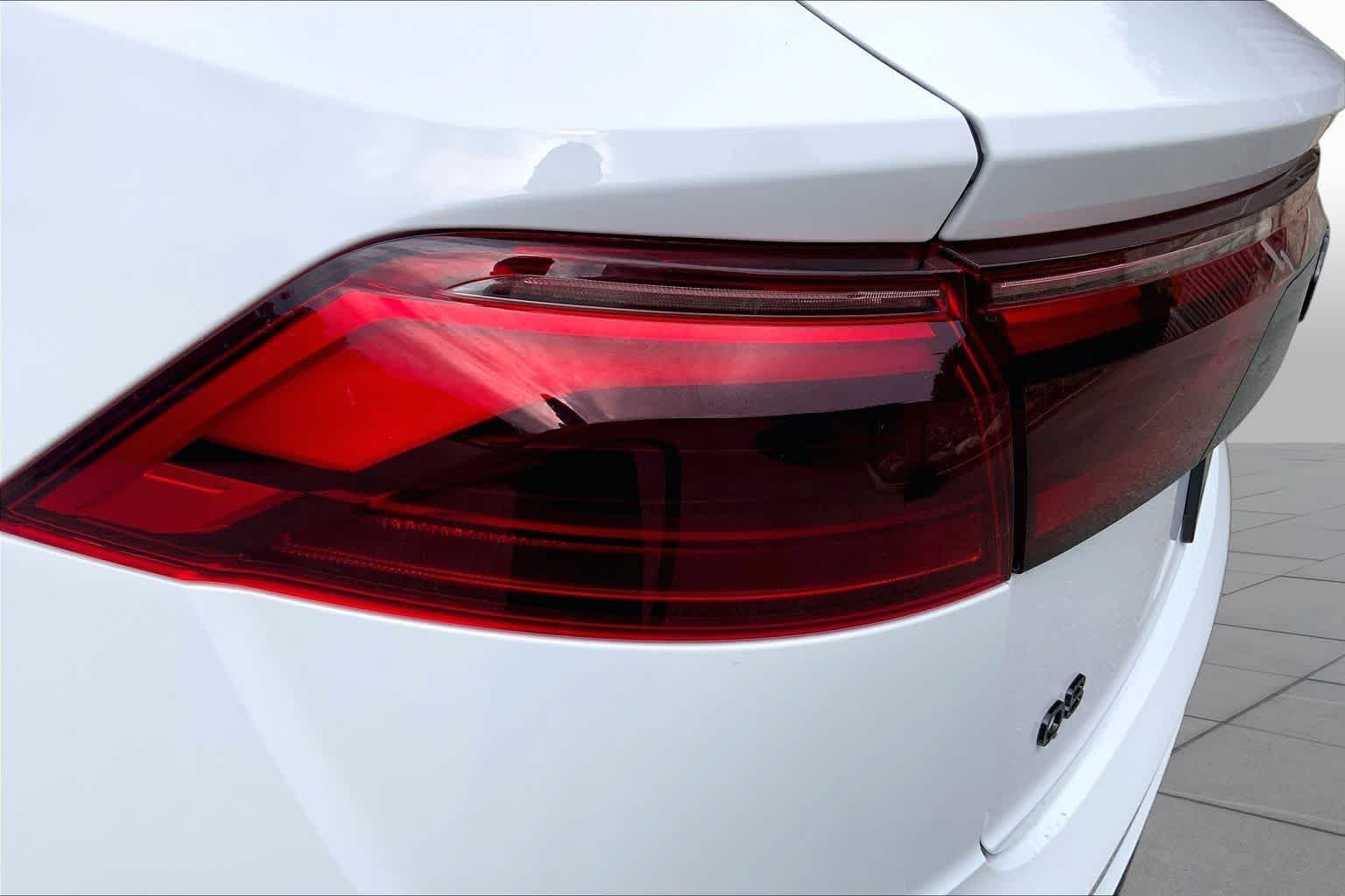 Used 2026 Carrara White Audi Premium Plus image 28