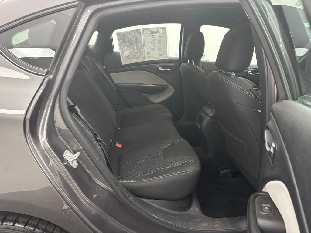 Used 2016 Granite Crystal Clearcoat Metallic Dodge SXT image 38