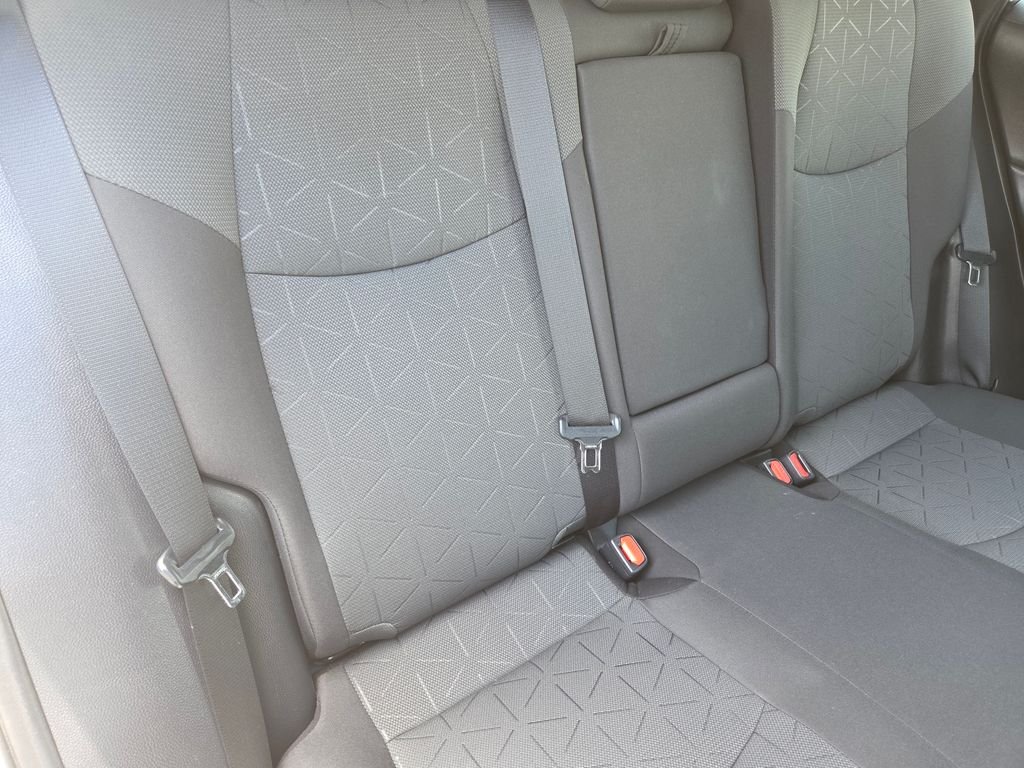 Used 2020 White Toyota XLE image 20