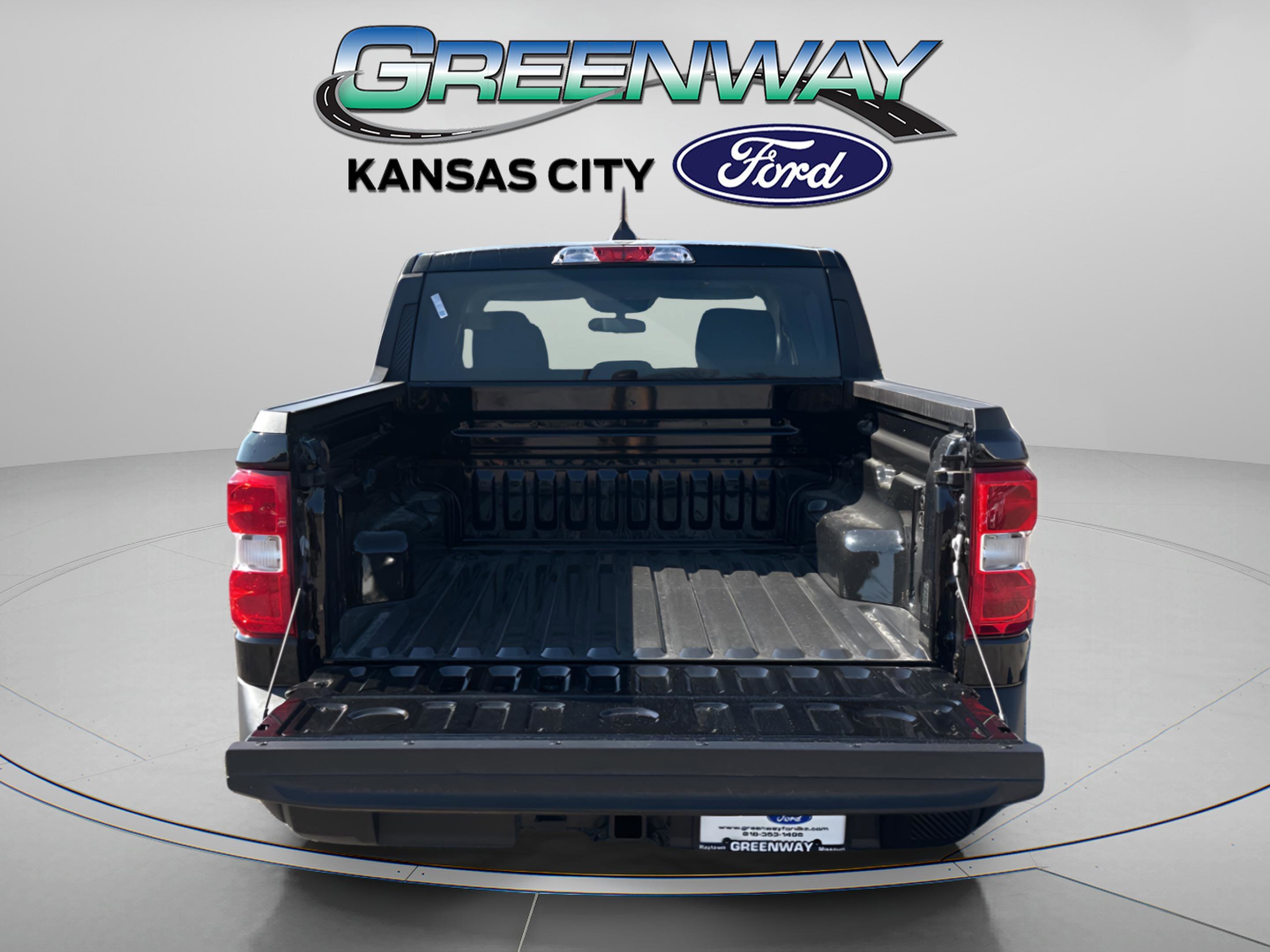 New 2026 Shadow Black Ford XLT image 7