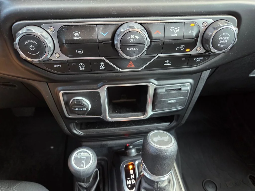2022 Jeep Wrangler Unlimited Willys Sport - Photo 17