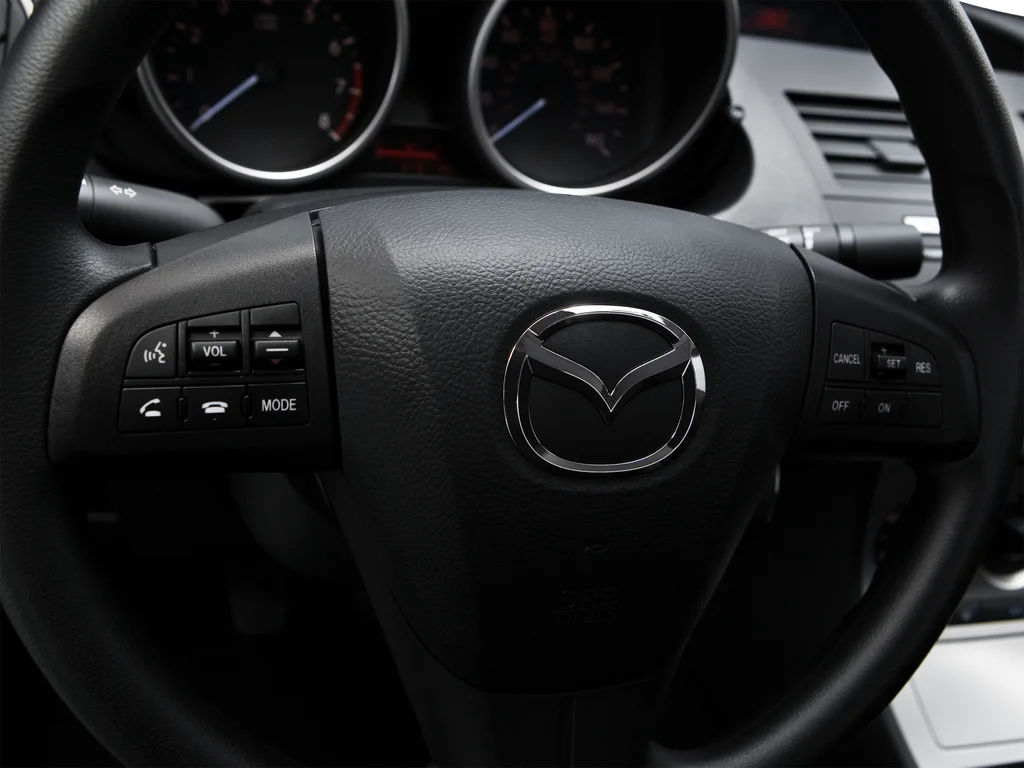 Used 2010 Silver Mazda i Sport image 54