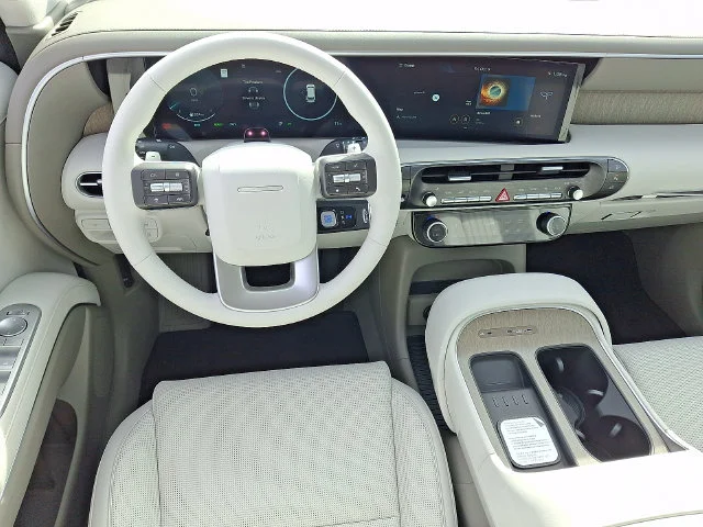 New 2027 White Hyundai SEL image 8