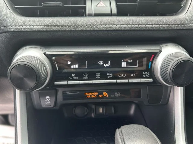 Used 2021 Silver Toyota LE image 20