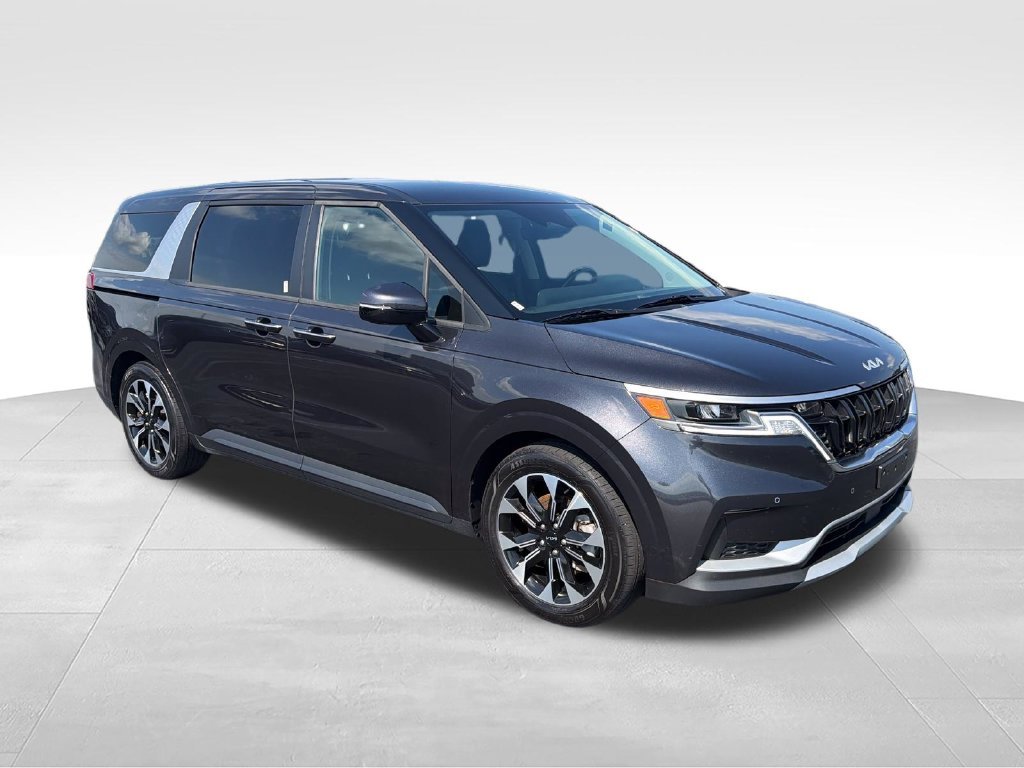 Used 2023 Gray Kia EX image 7