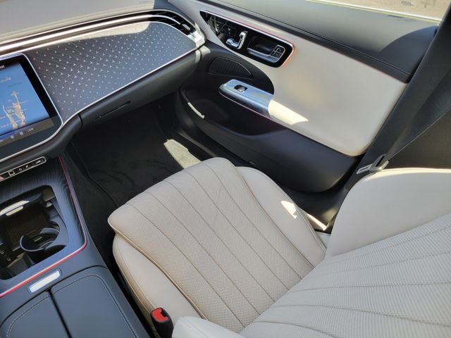 2025 Mercedes-Benz E-Class E350 - Photo 15