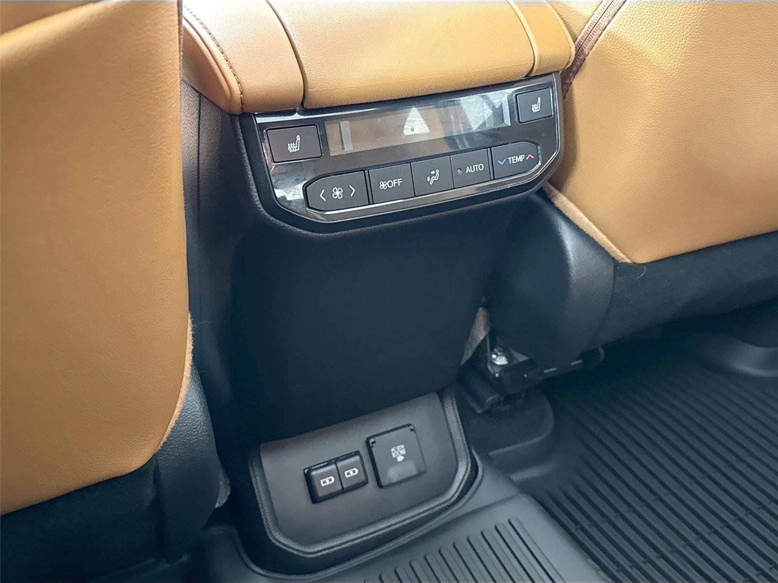 Used 2024 Blueprint Toyota Platinum image 38