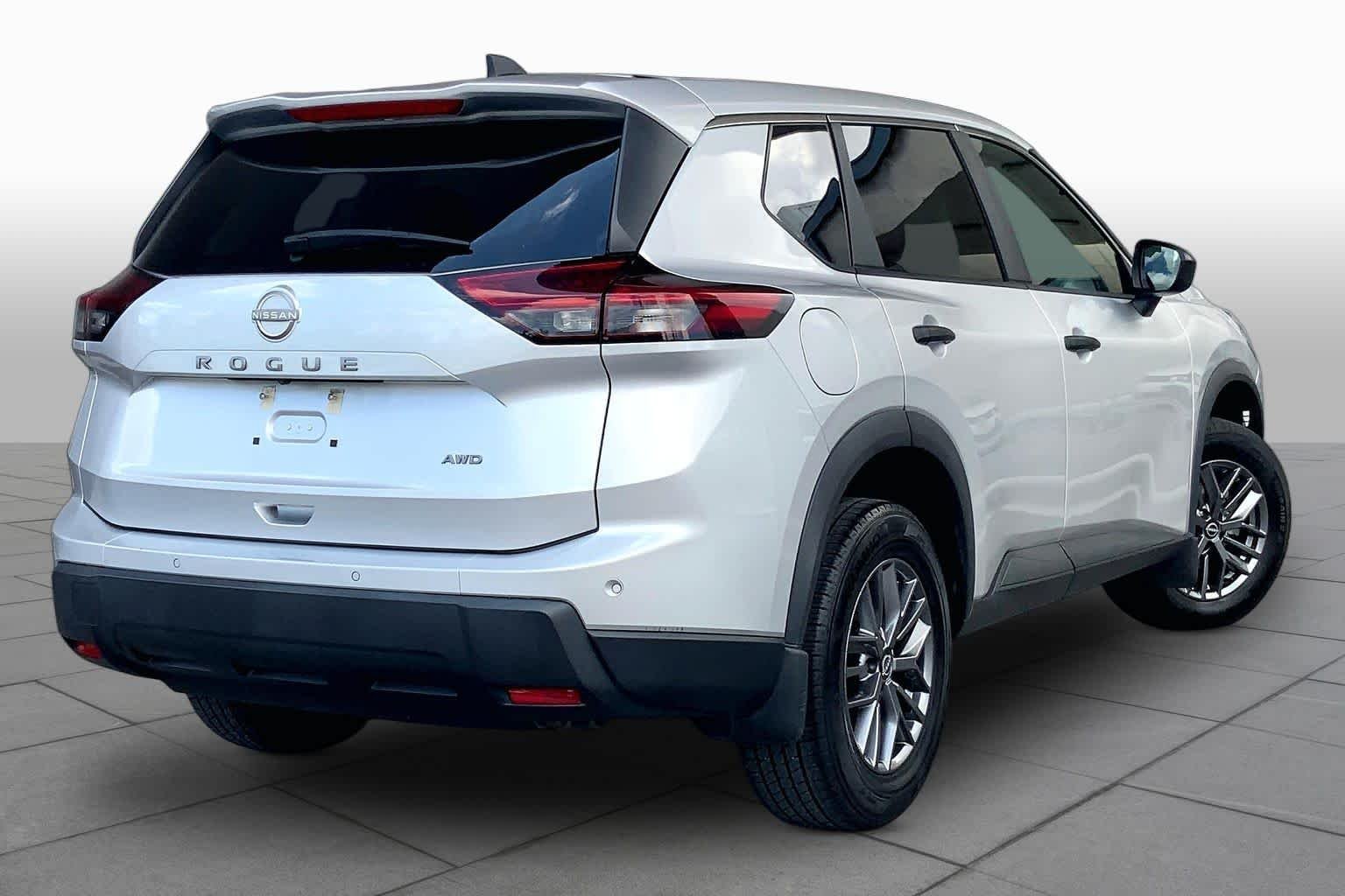 Used 2024 Brilliant Silver Metallic Nissan S image 13