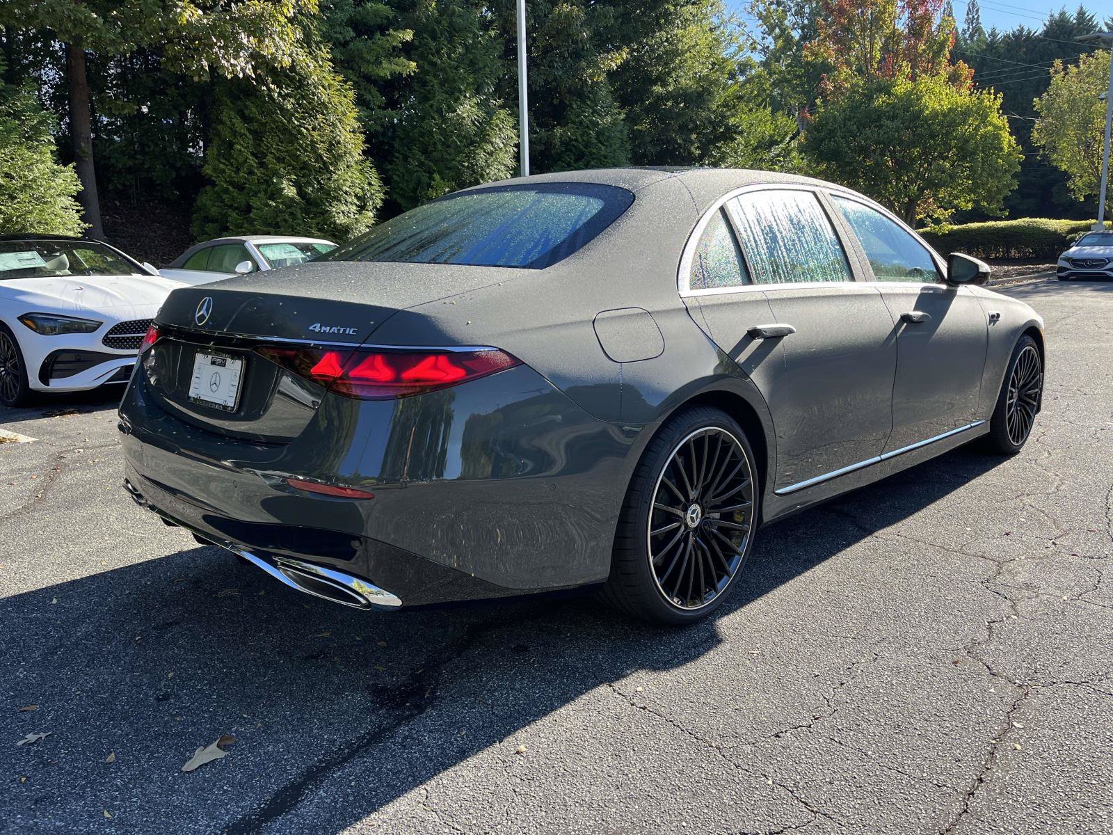New 2027 MANUFAKTUR Silicon Grey Mercedes-Benz S 580 4MATIC® Sedan image 7