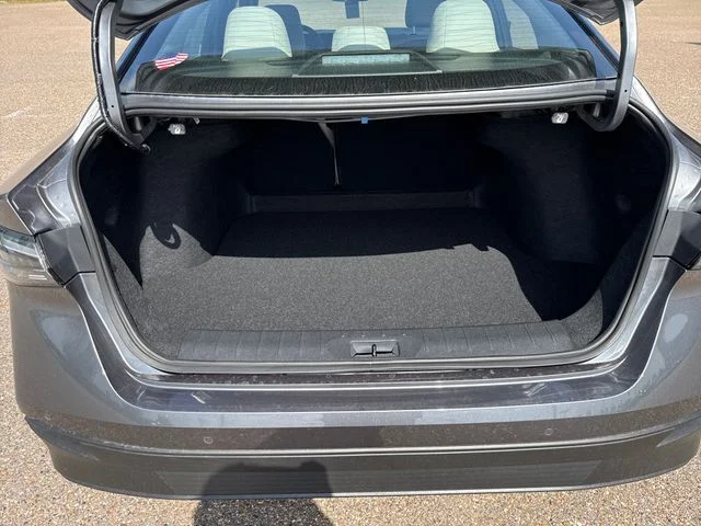 New 2026 Gun Metallic Nissan SL image 18