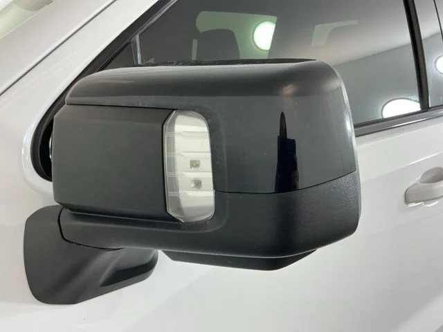 Used 2020 White GMC AT4 image 13