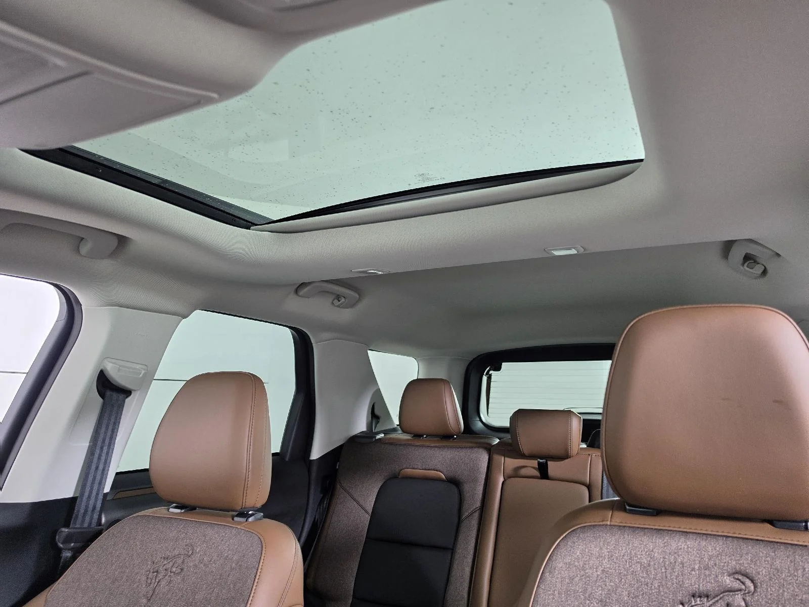 Used 2025 Desert Sand Ford Outer Banks image 4