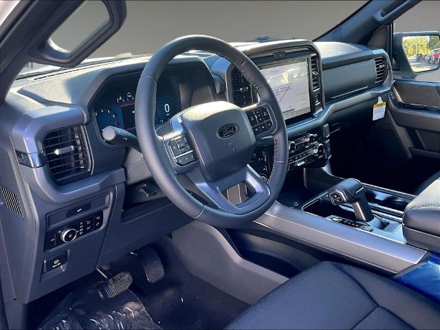 New 2026 Oxford White Ford XLT image 6