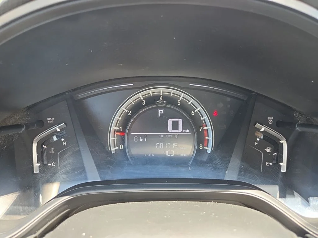 Used 2017  Honda LX image 16