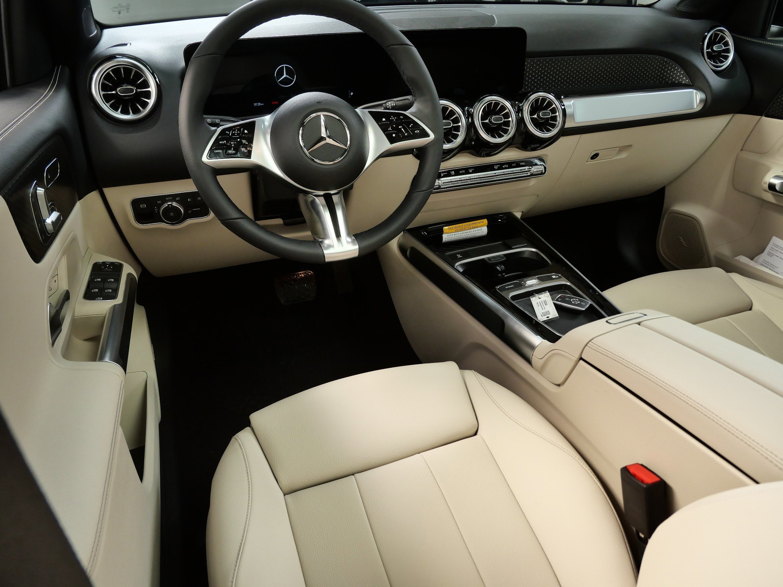 New 2026 Night Black Mercedes-Benz GLB 250 image 2