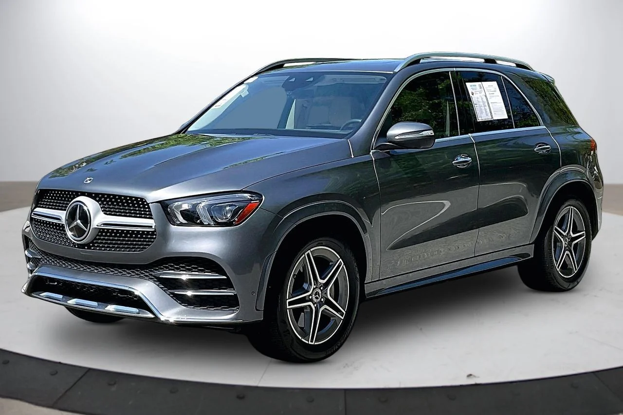 Certified Used 2023  Mercedes-Benz GLE 450 image 4
