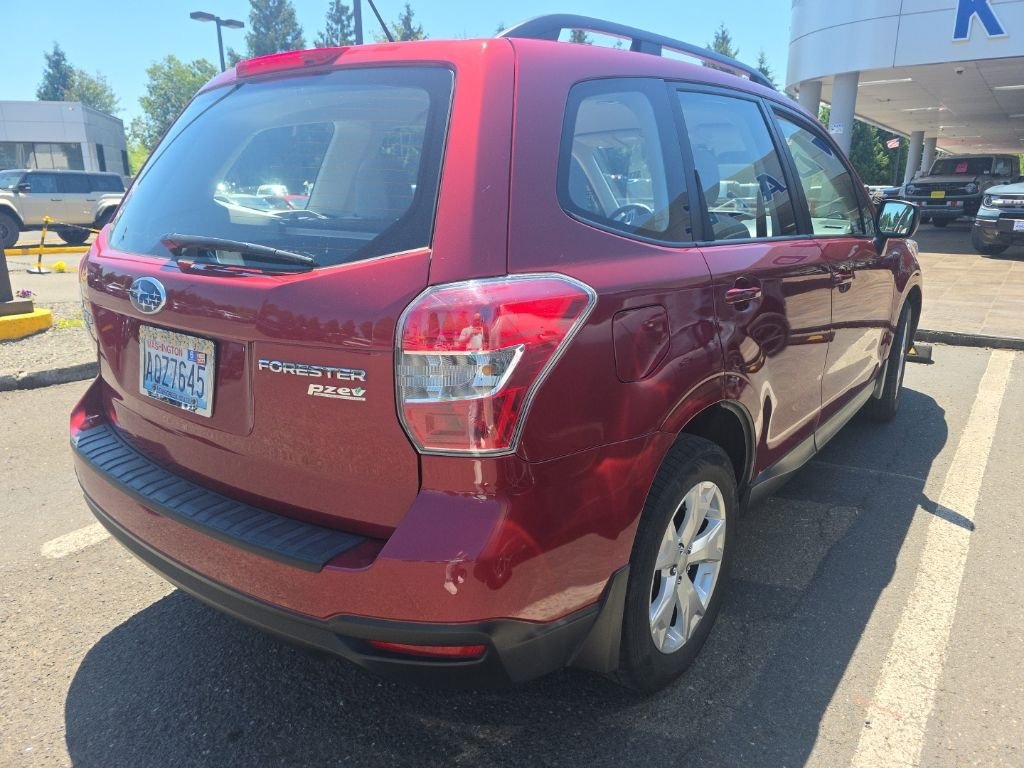 Used 2015 Red Subaru 2.5i image 2