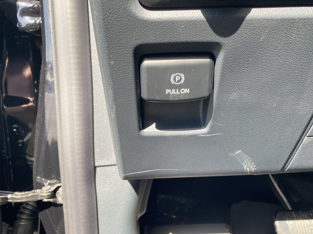 2025 Ford F-150 XLT - Photo 15
