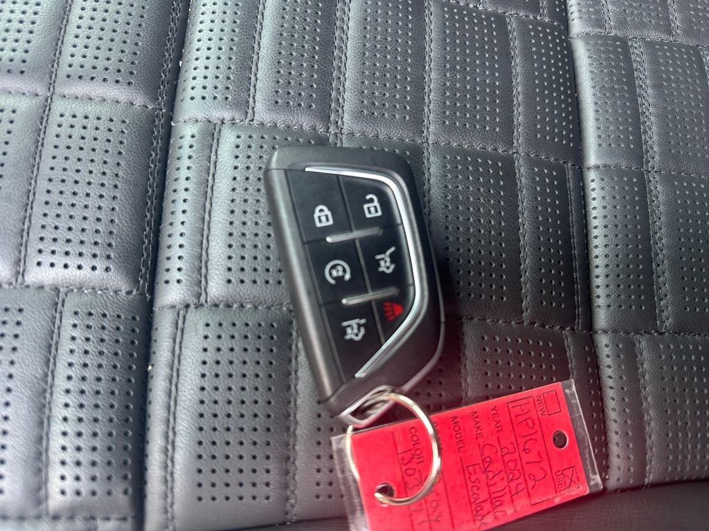 Used 2024 Gray Cadillac Sport Platinum image 33