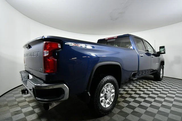 Used 2020 Blue Chevrolet LTZ image 11