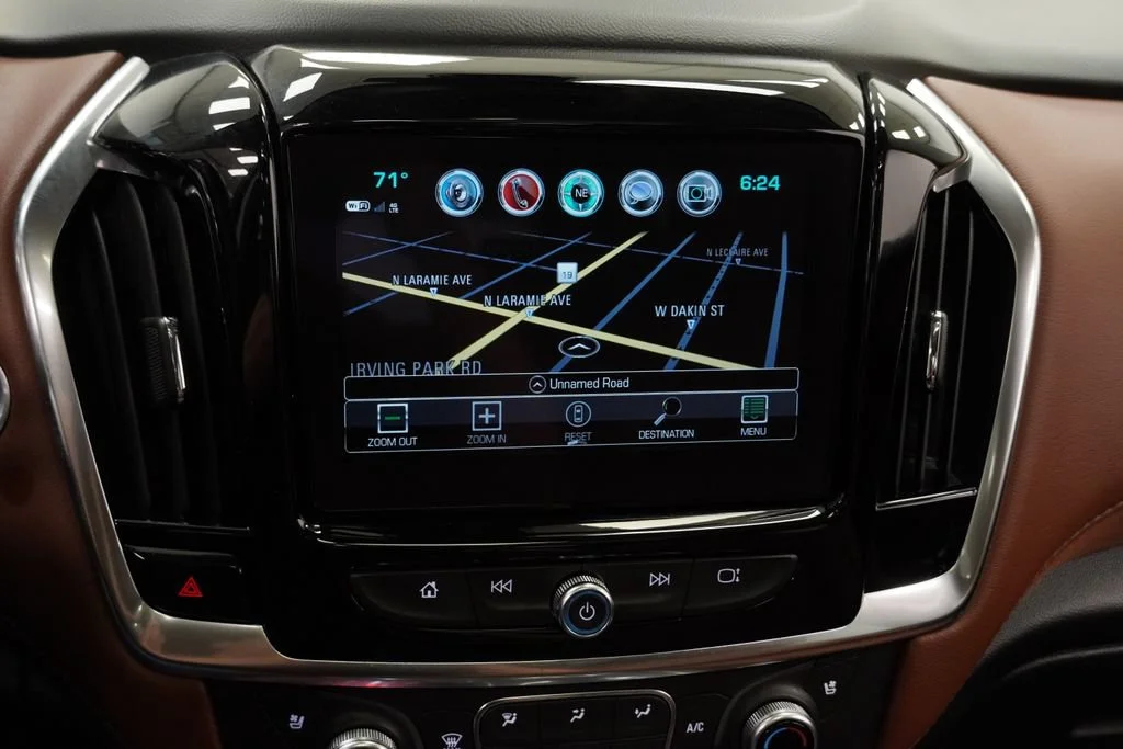 Used 2019 IRIDESCENT PEARL TRICOAT Chevrolet High Country image 20