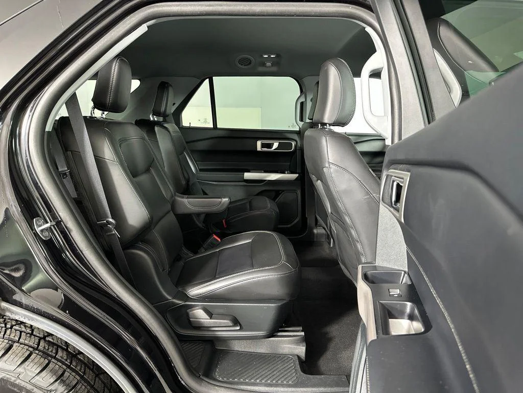 Used 2024 Black Metallic Ford XLT image 31