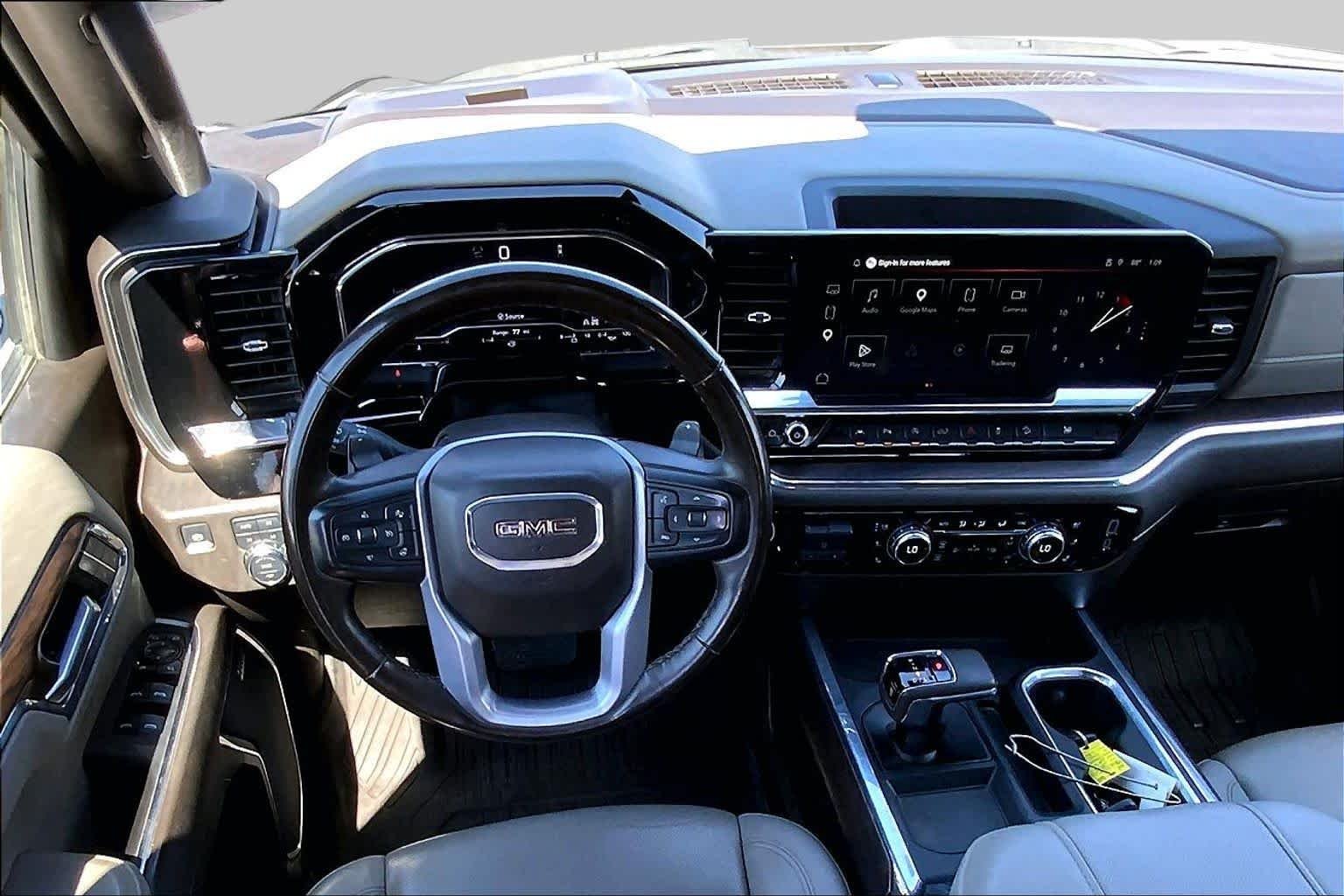 Used 2025 Summit White GMC SLT image 6