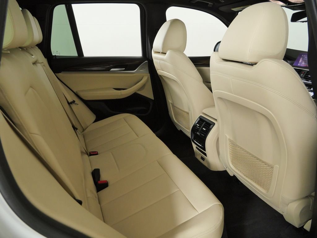 Used 2021 Alpine White BMW xDrive30i image 26