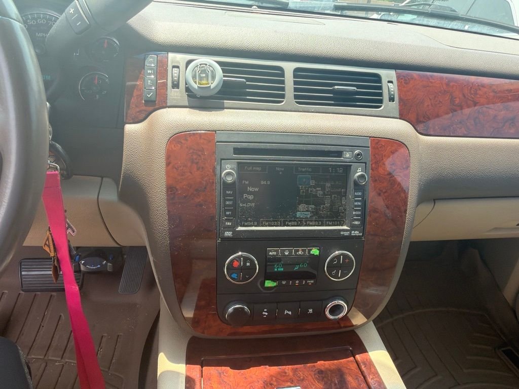 Used 2010 White Chevrolet LTZ image 5
