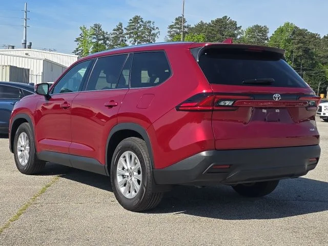 Used 2025 Red Toyota XLE image 3