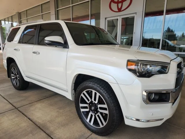 Certified Used 2016  Toyota Limited image 4