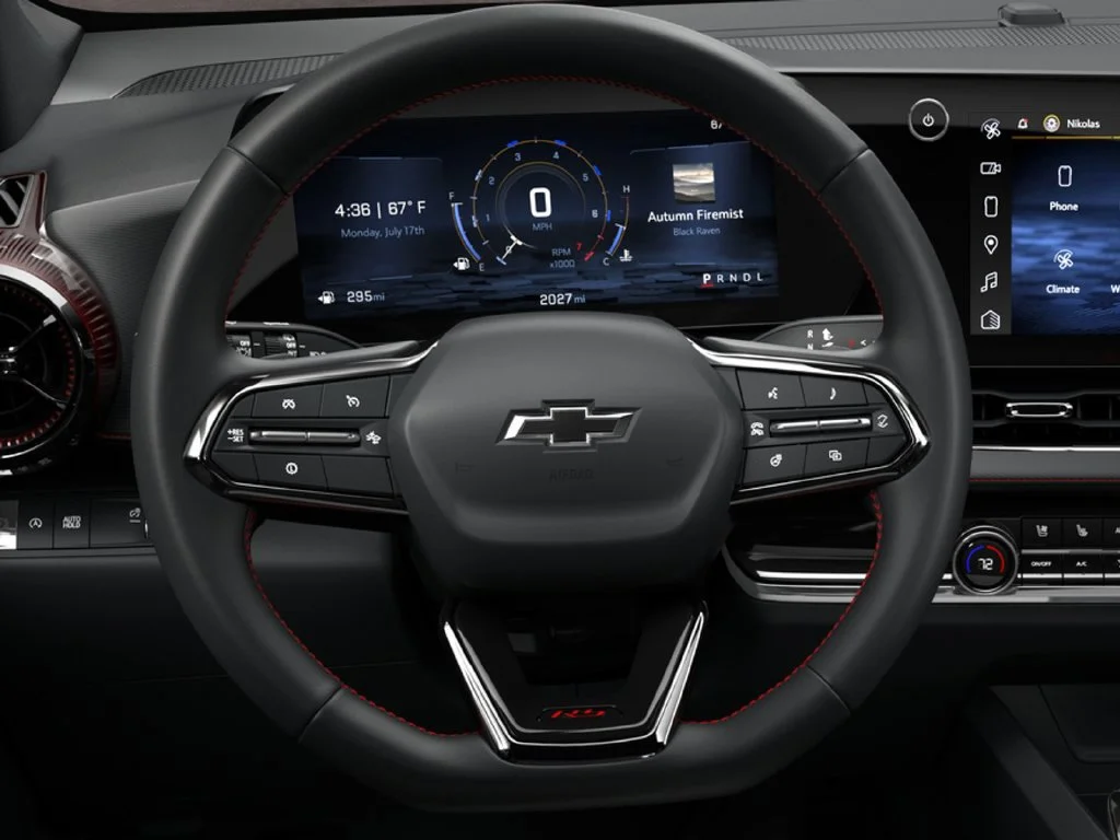2027 Chevrolet Equinox RS - Photo 8