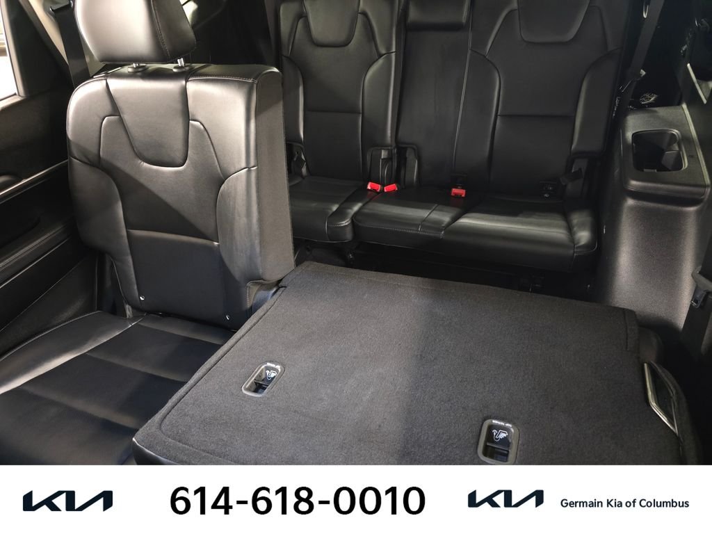 Used 2020 Black Kia S image 19