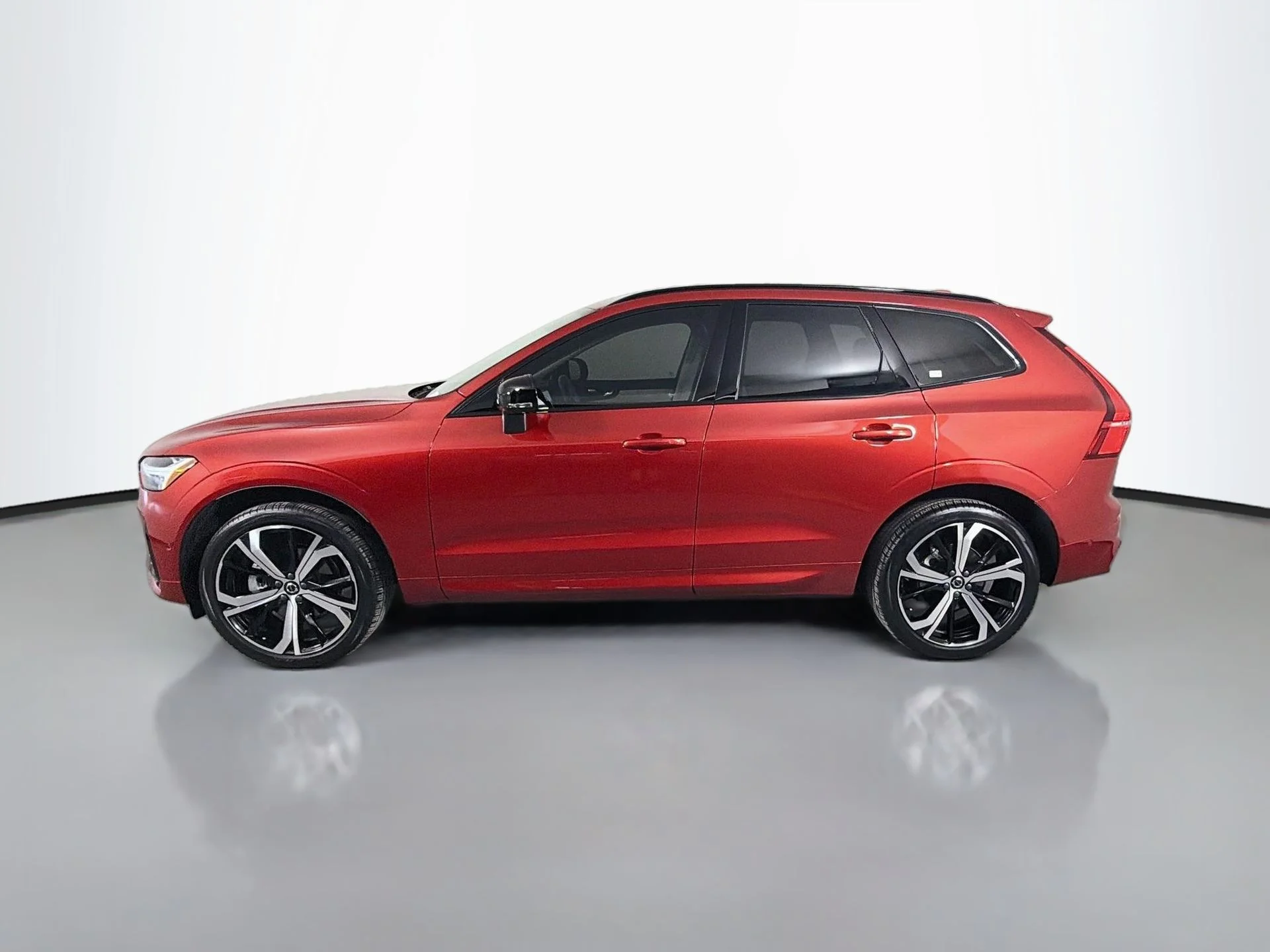 Certified Used 2024 Fusion Red Volvo Ultimate image 9
