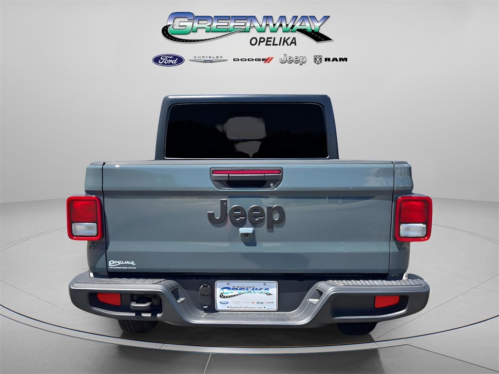 2025 Jeep Gladiator Sport S photo 4