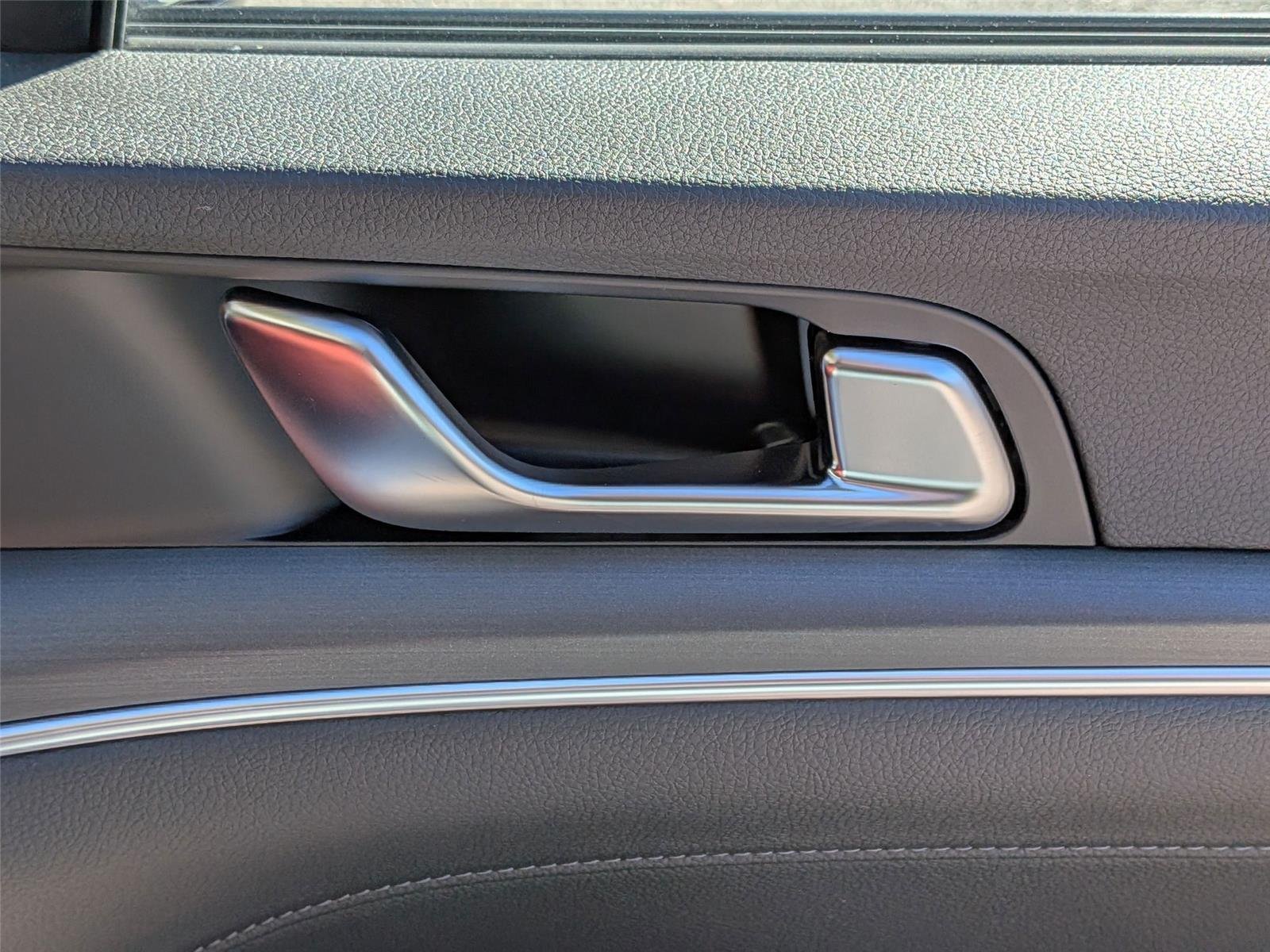 New 2026 Snow White Pearl Kia GT-Line image 33