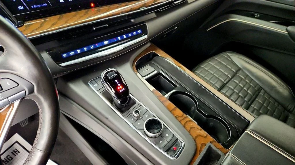 Used 2023 Argent Silver Metallic Cadillac 4WD Sport Platinum w/ Onyx Pkg & Super Cruise image 16