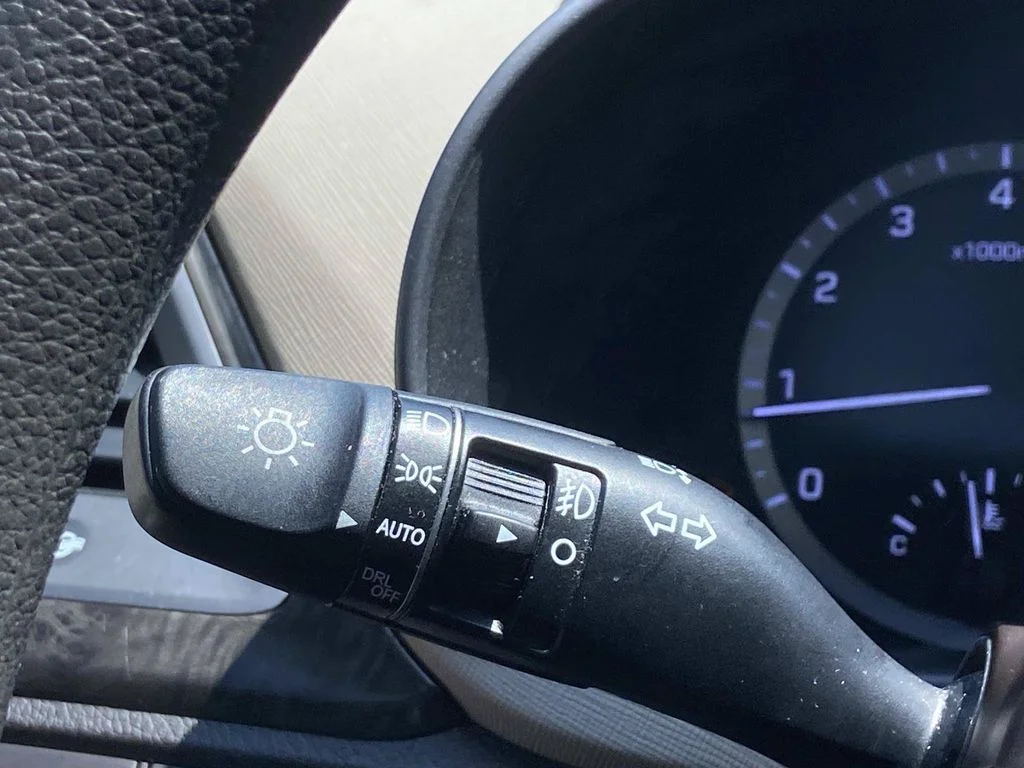 Used 2017 White Hyundai 2.4 Base image 30