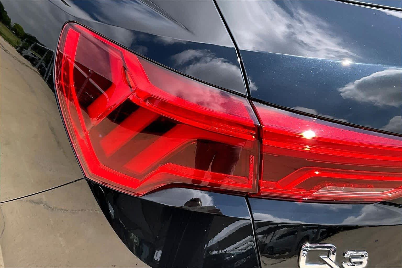 Used 2025 Mythos Black Metallic Audi S line Premium image 29
