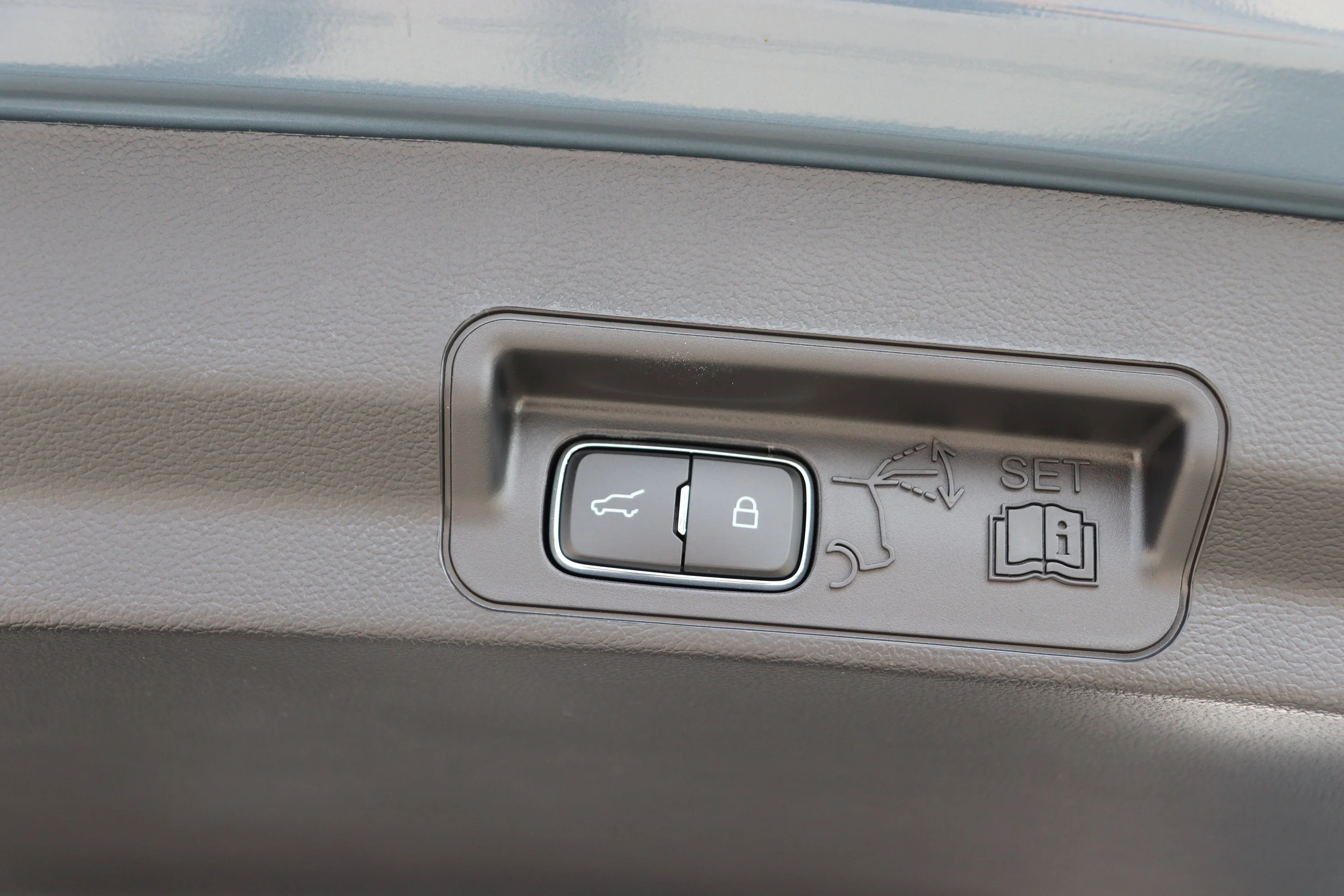 New 2026 VAPOR BLUE Ford Active w/200A Pkg image 7