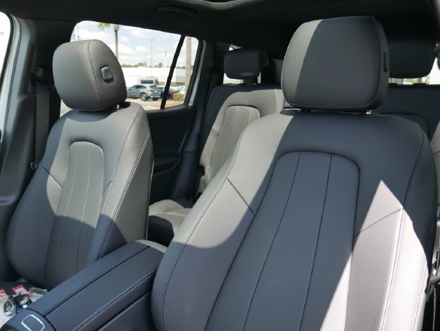 New 2026 Cirrus Silver Metallic Mercedes-Benz GLB 250 image 41