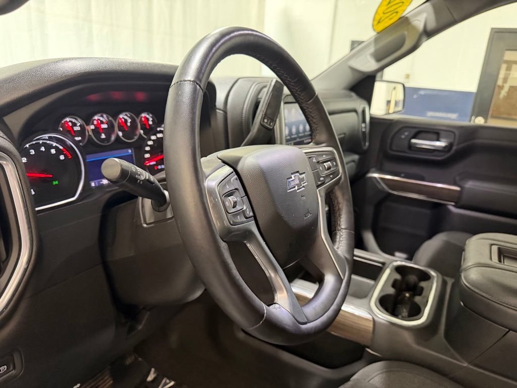 Used 2022 Black Chevrolet RST image 16