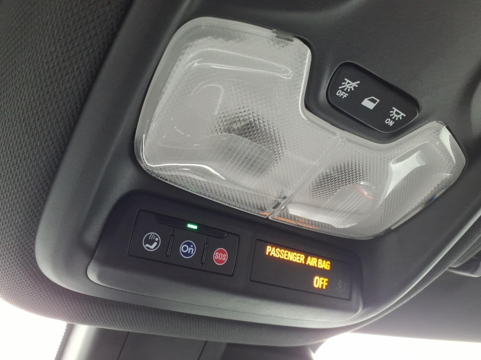 Used 2022 Mosaic Black Metallic Chevrolet RS image 9