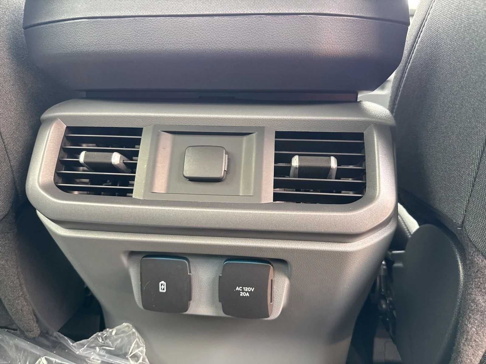 2025 Ford F-150 XLT - Photo 19