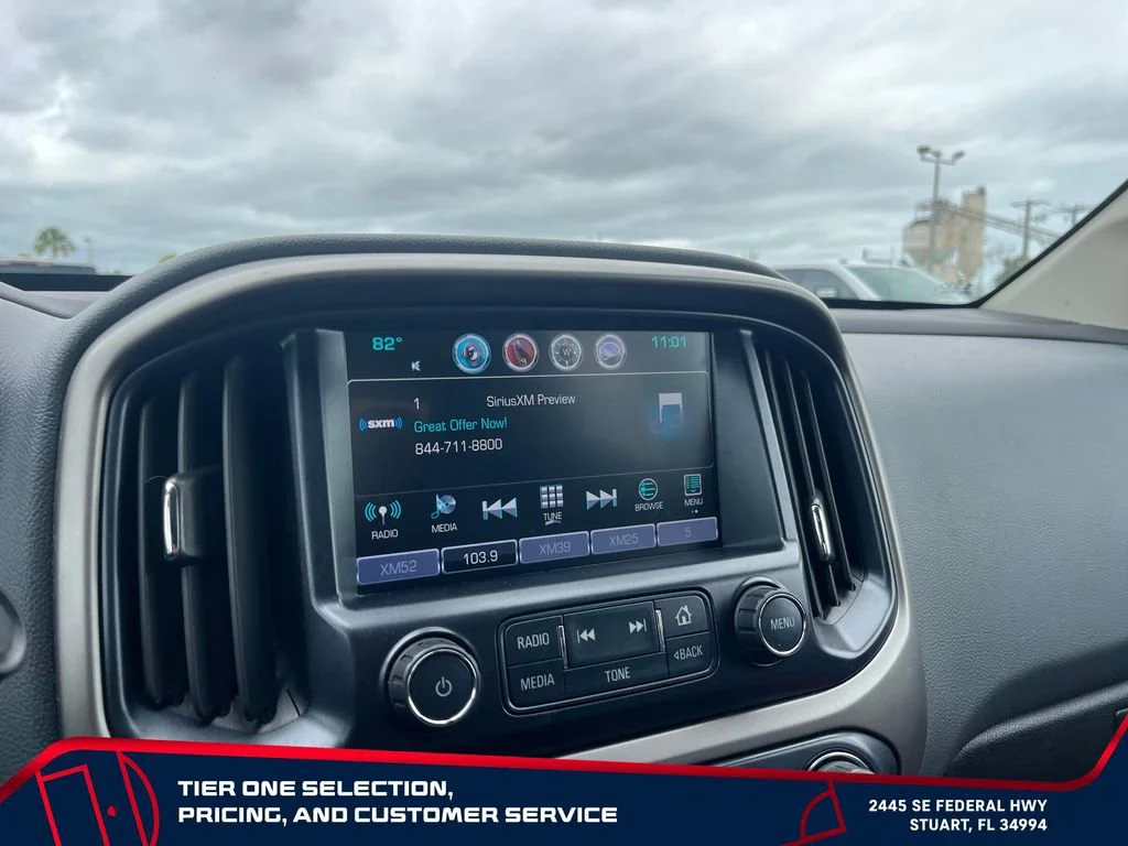 Used 2017 CYBER GRAY METALLIC Chevrolet 4WD Z71 image 29