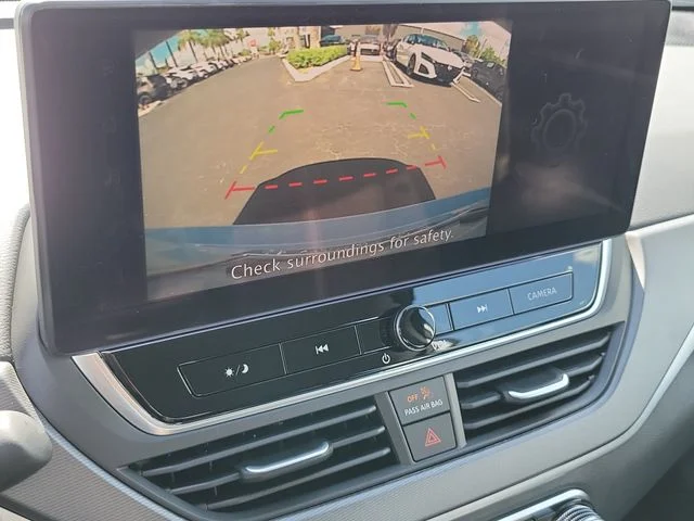 New 2026 Gray Sky Pearl / Super Black Two-tone Nissan SR image 28